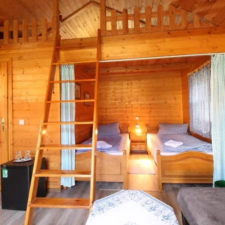 Kummerower Hof 3* Нойцелле