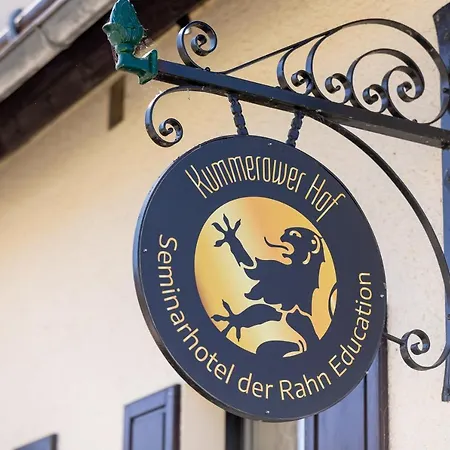 Kummerower Hof 3*