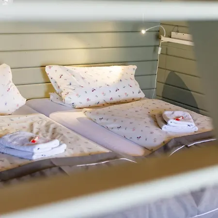 Kummerower Hof Отель 3*