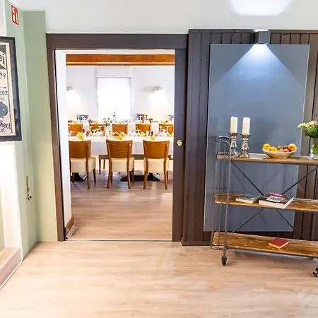 Отель Kummerower Hof